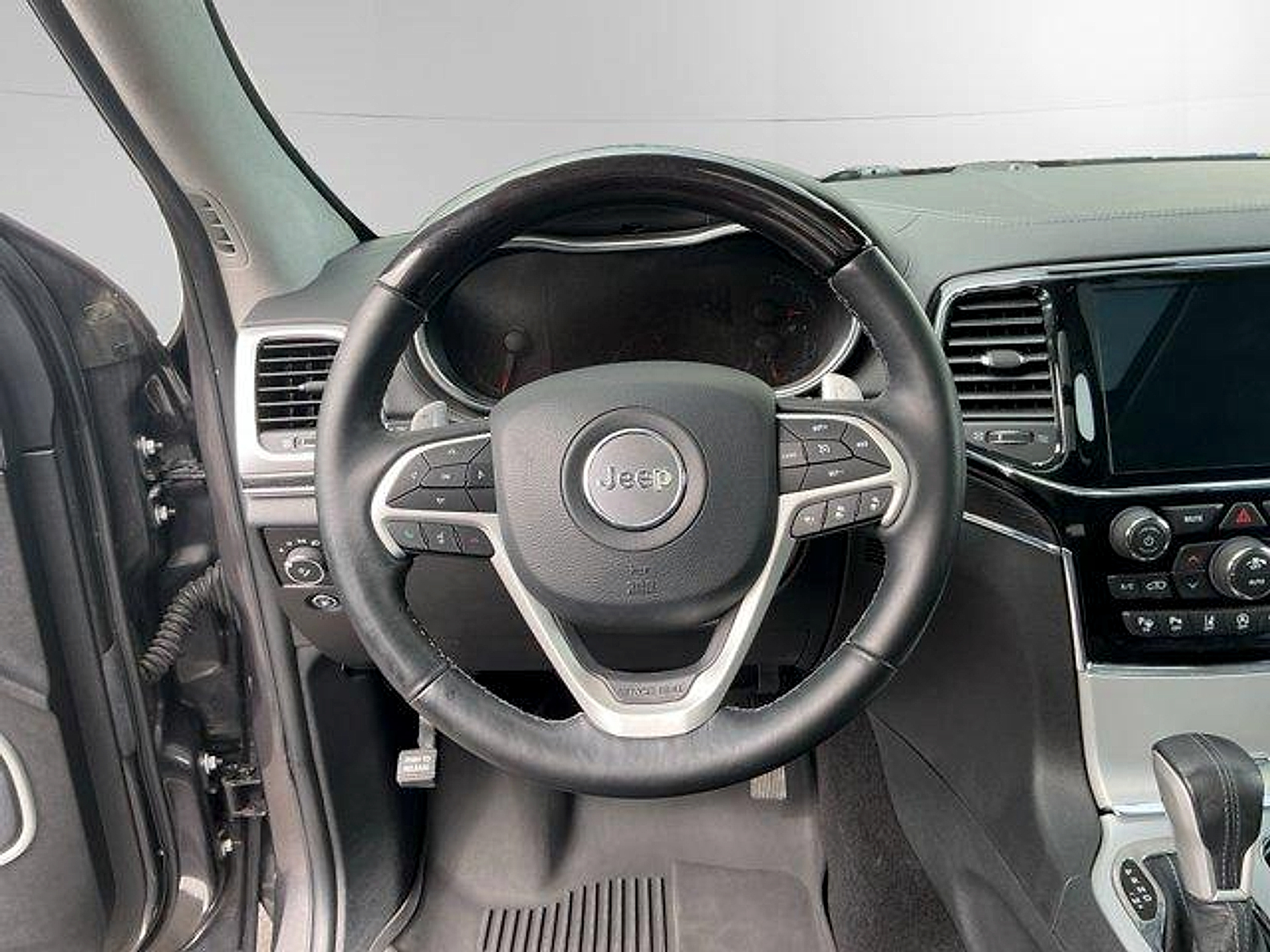 Used 2020 Jeep Grand Cherokee Sedan