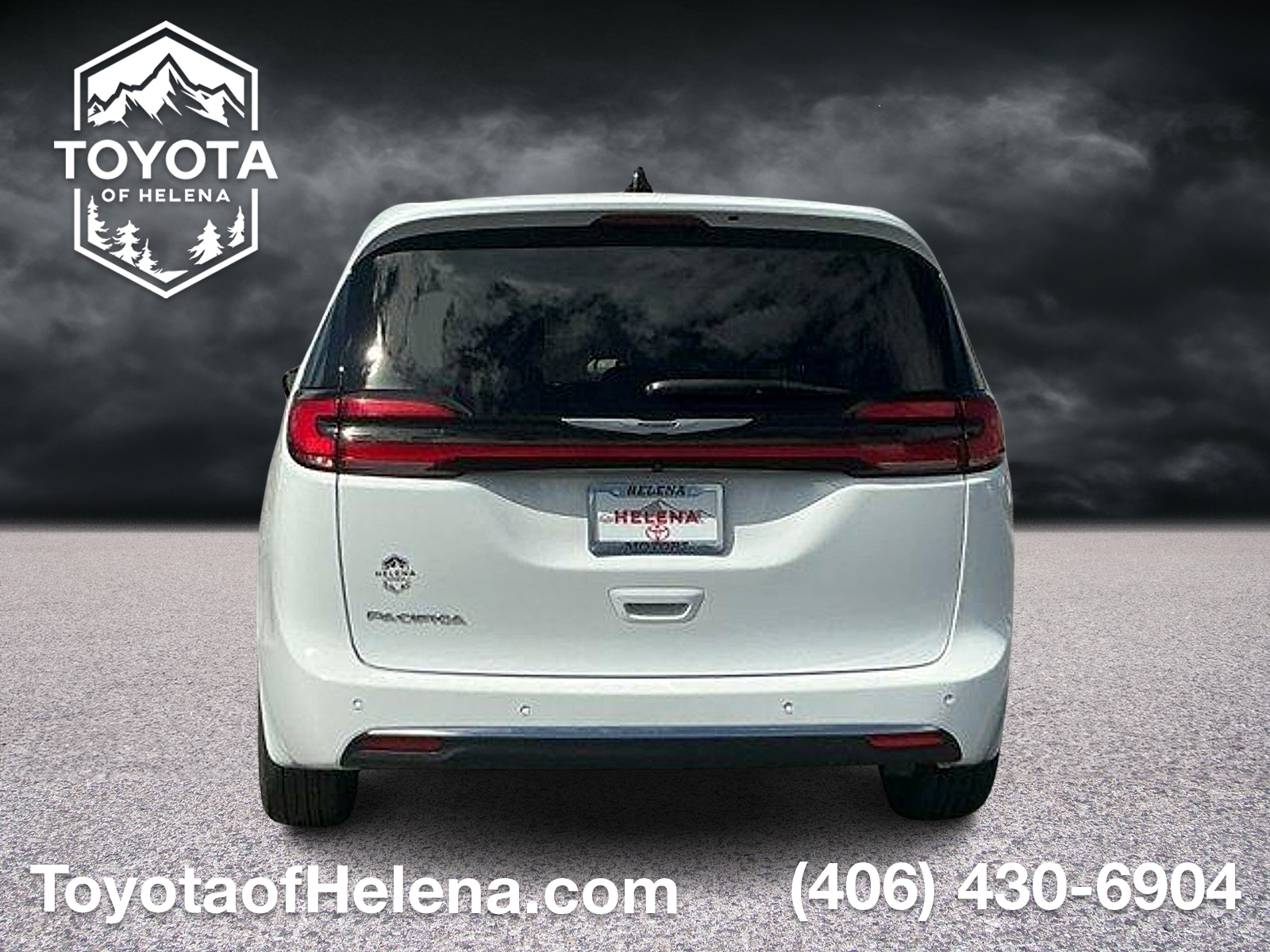 Used 2025 Chrysler Pacifica Sedan
