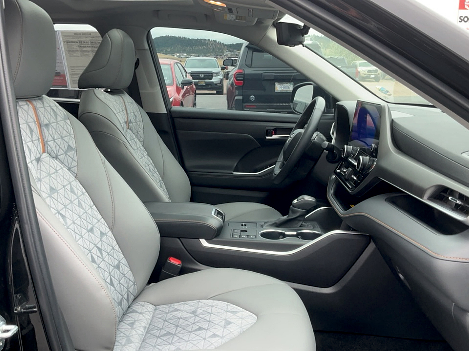 Used 2023 Toyota Highlander Sedan