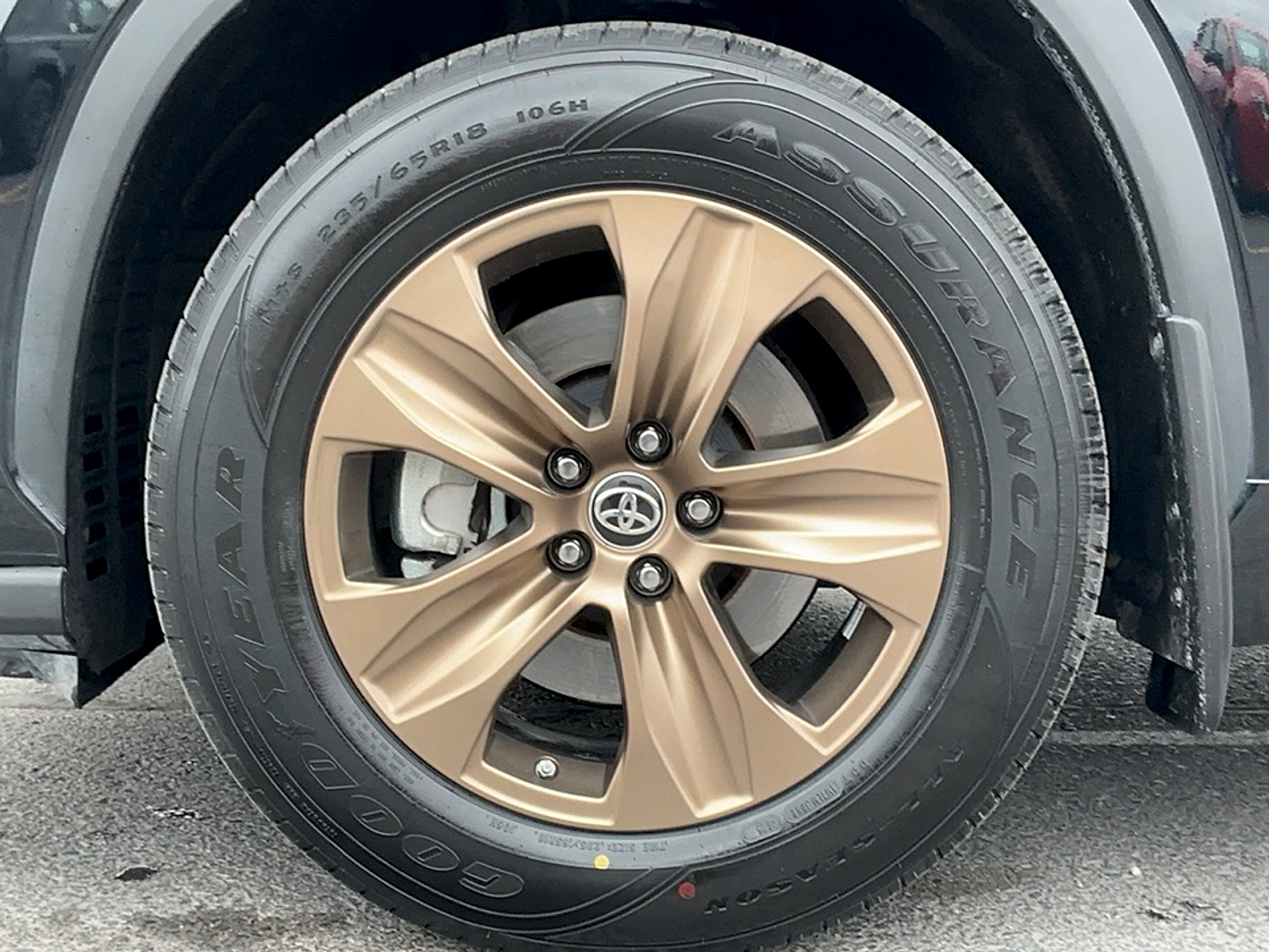 Used 2023 Toyota Highlander Sedan