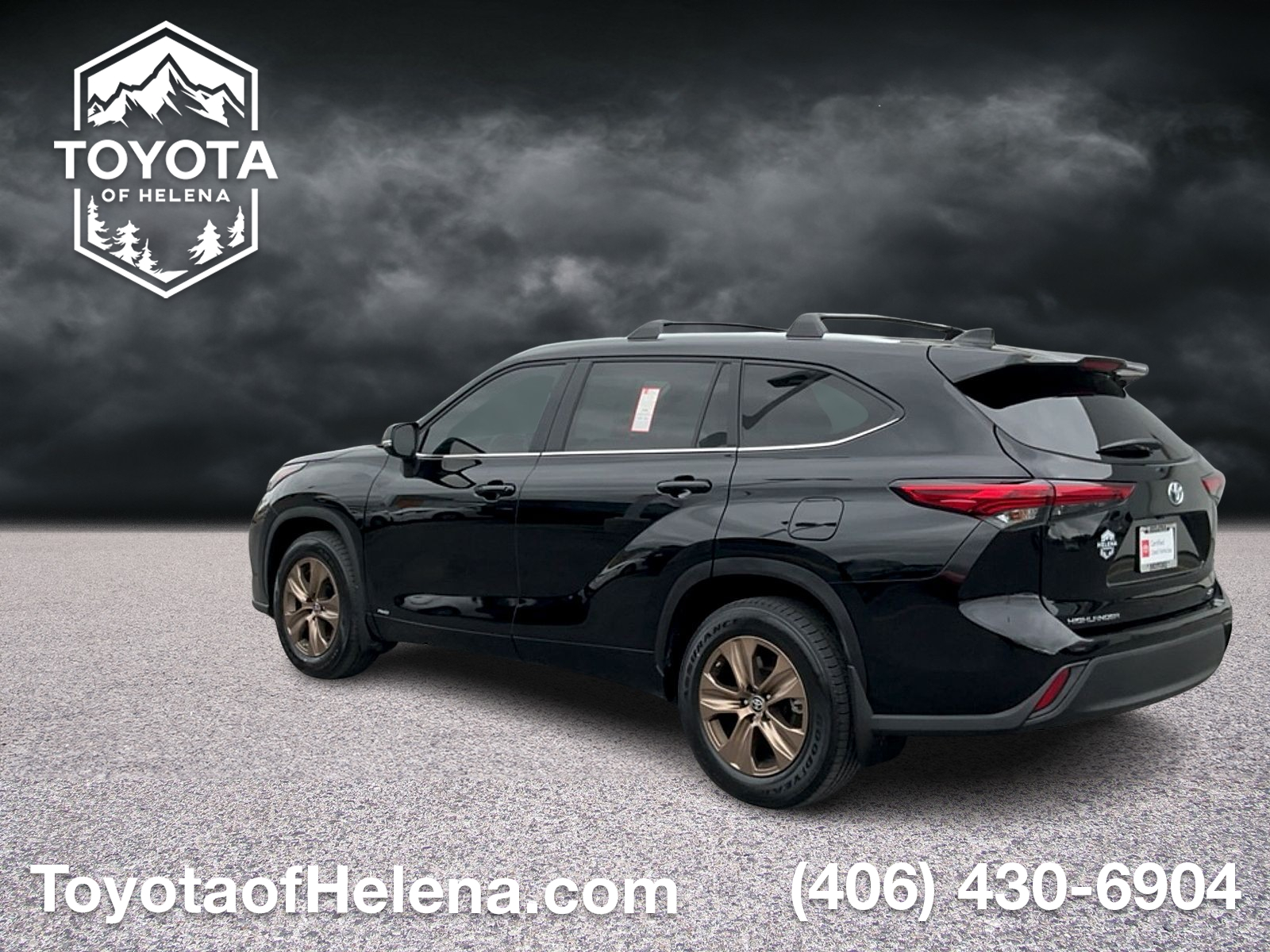 Used 2023 Toyota Highlander Sedan