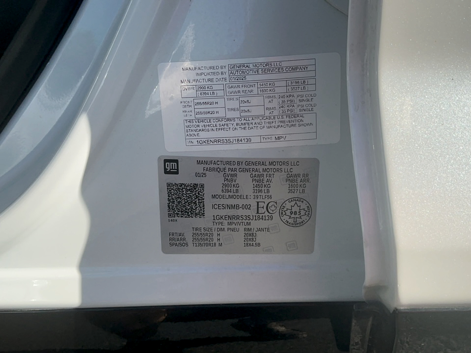 Used 2025 GMC Acadia Sedan