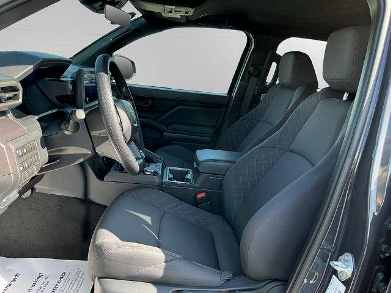 2026 Toyota Tacoma SR5 - Photo 9