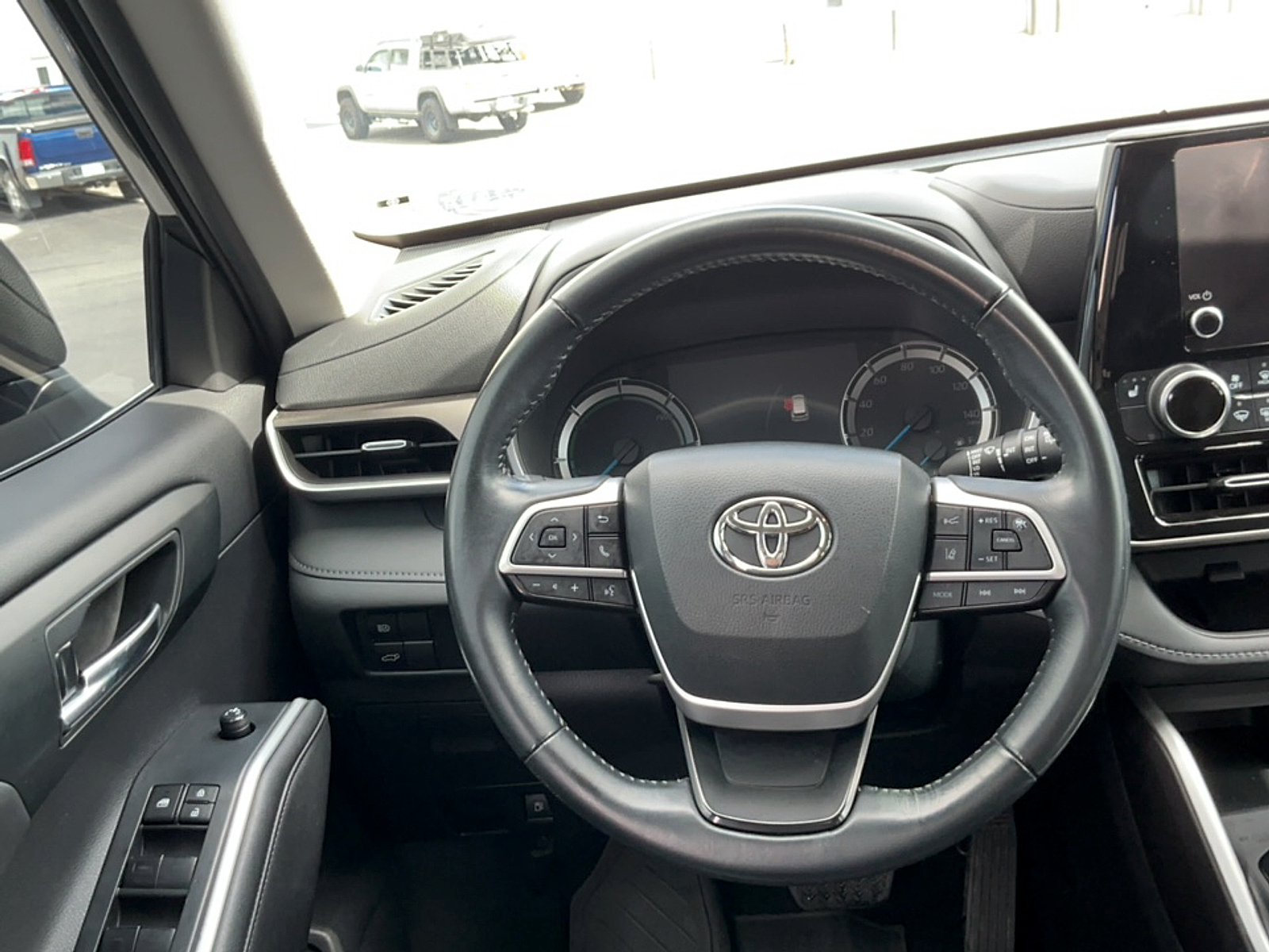 Used 2023 Toyota Highlander Sedan