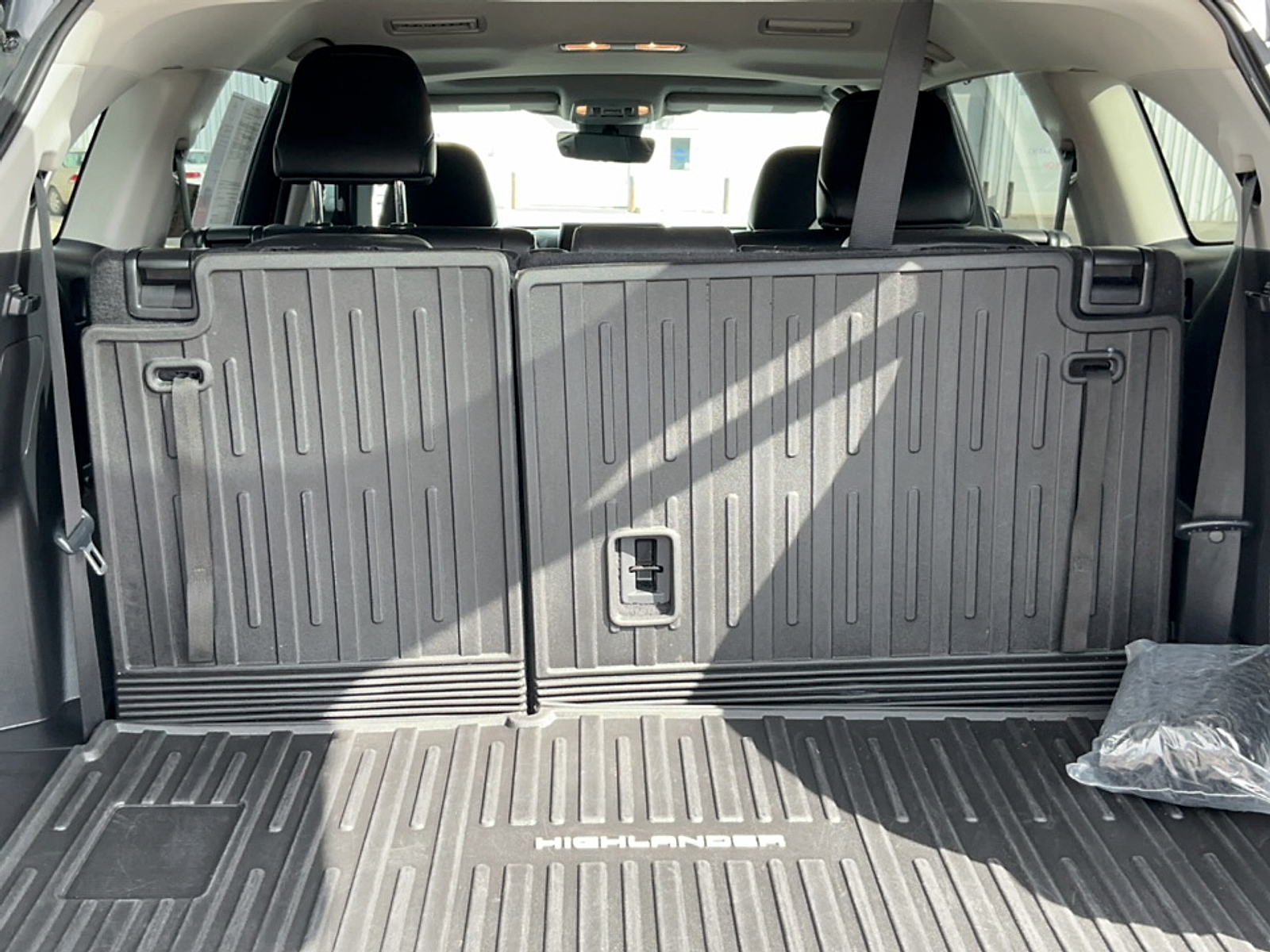 Used 2023 Toyota Highlander Sedan