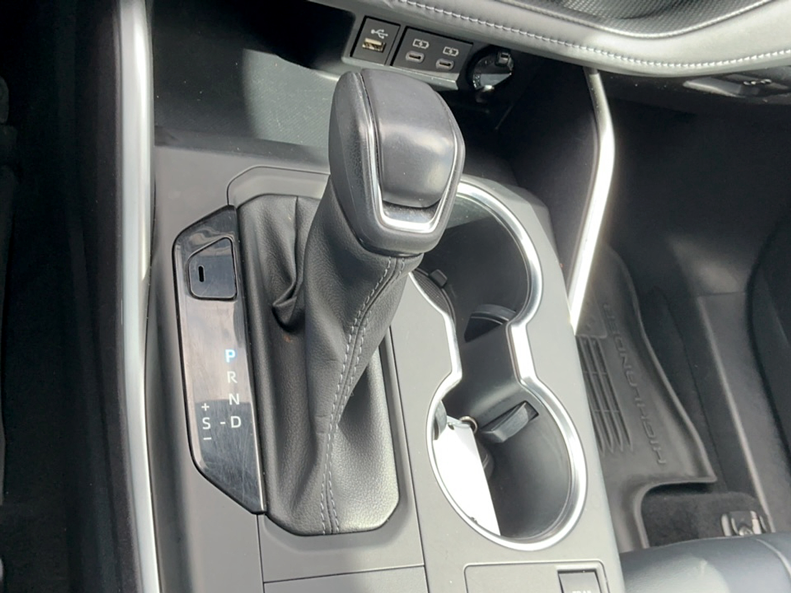 Used 2023 Toyota Highlander Sedan