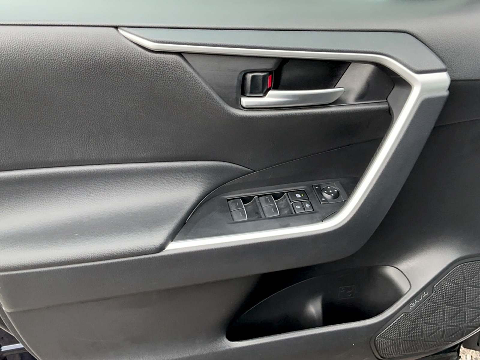 Used 2025 Toyota RAV4 SUV