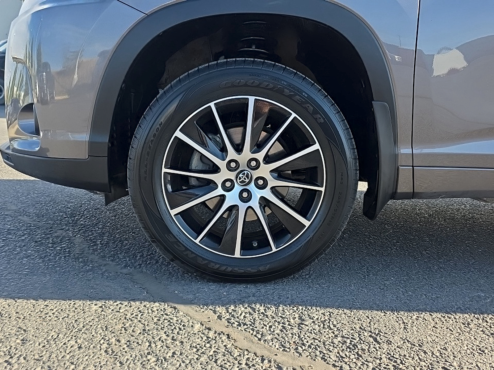 Used 2017 Toyota Highlander SUV
