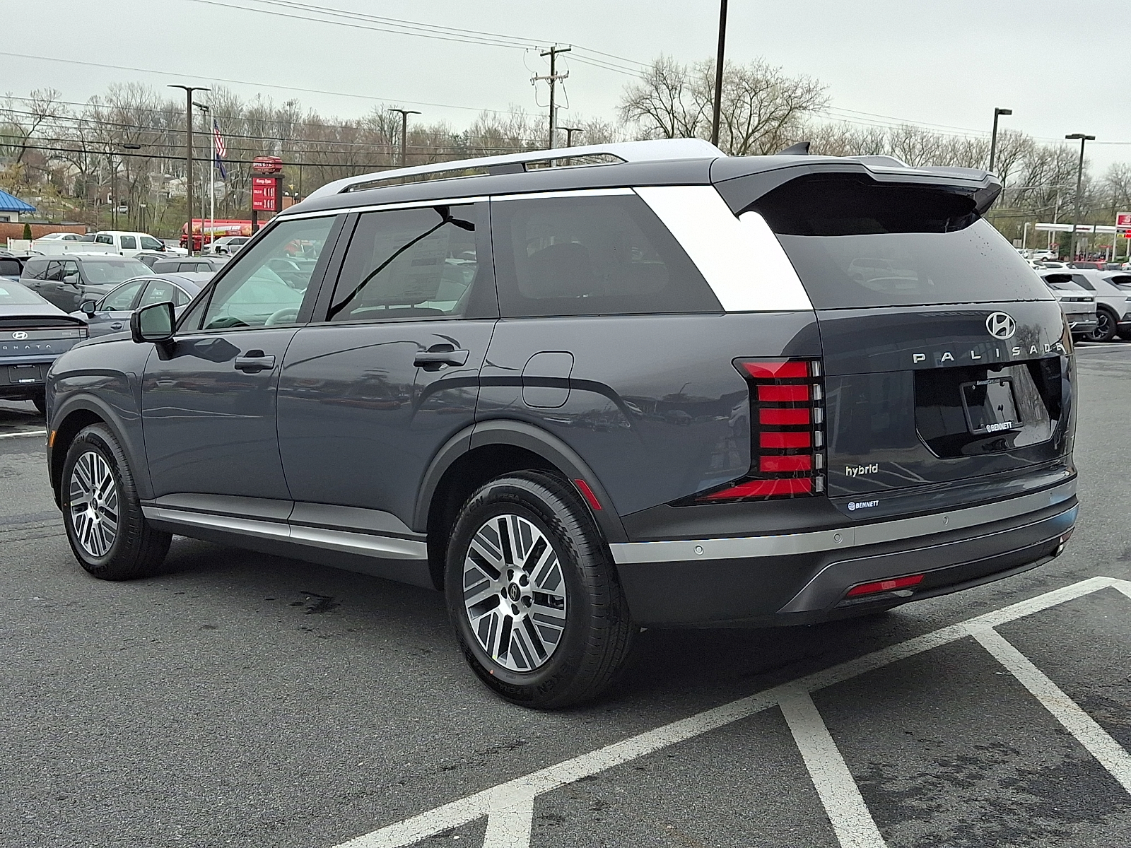 View vehicle photo 4