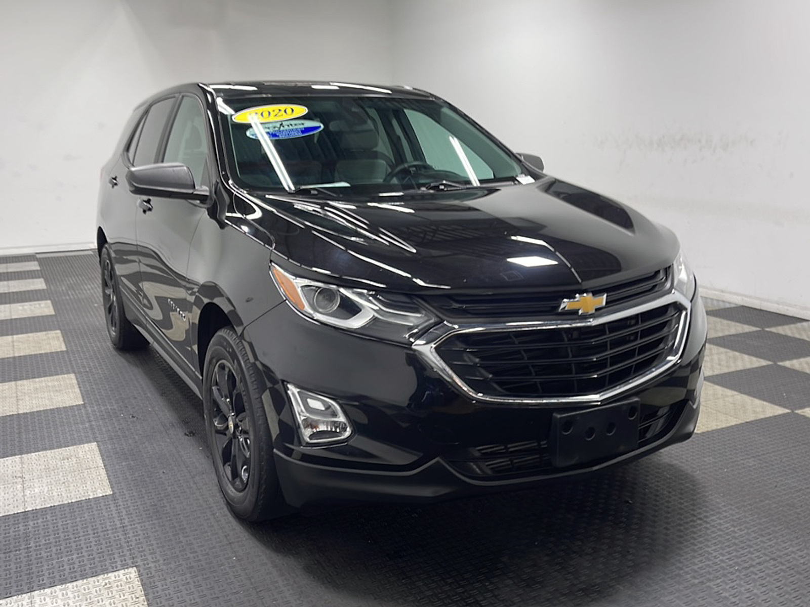 View vehicle photo 5