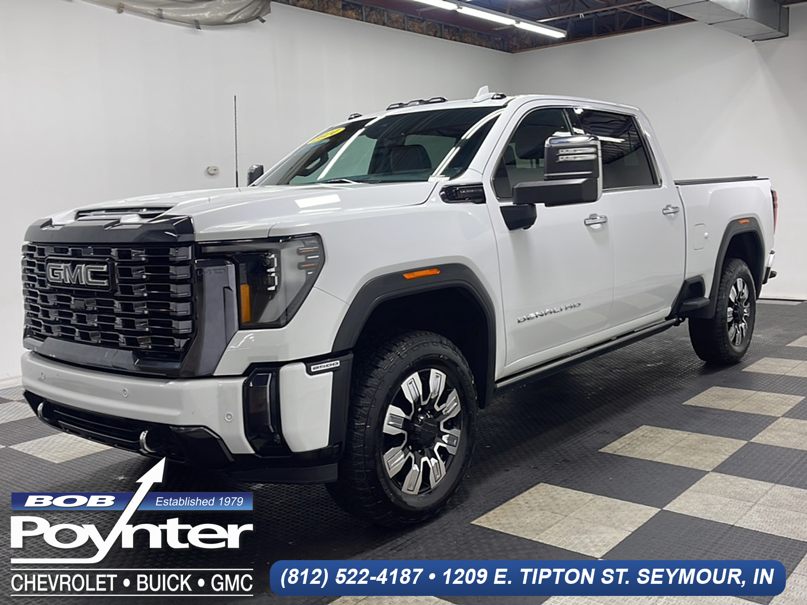 Summit White 2024 GMC Sierra 2500HD Pickup Truck Four-Wheel Drive Automatic