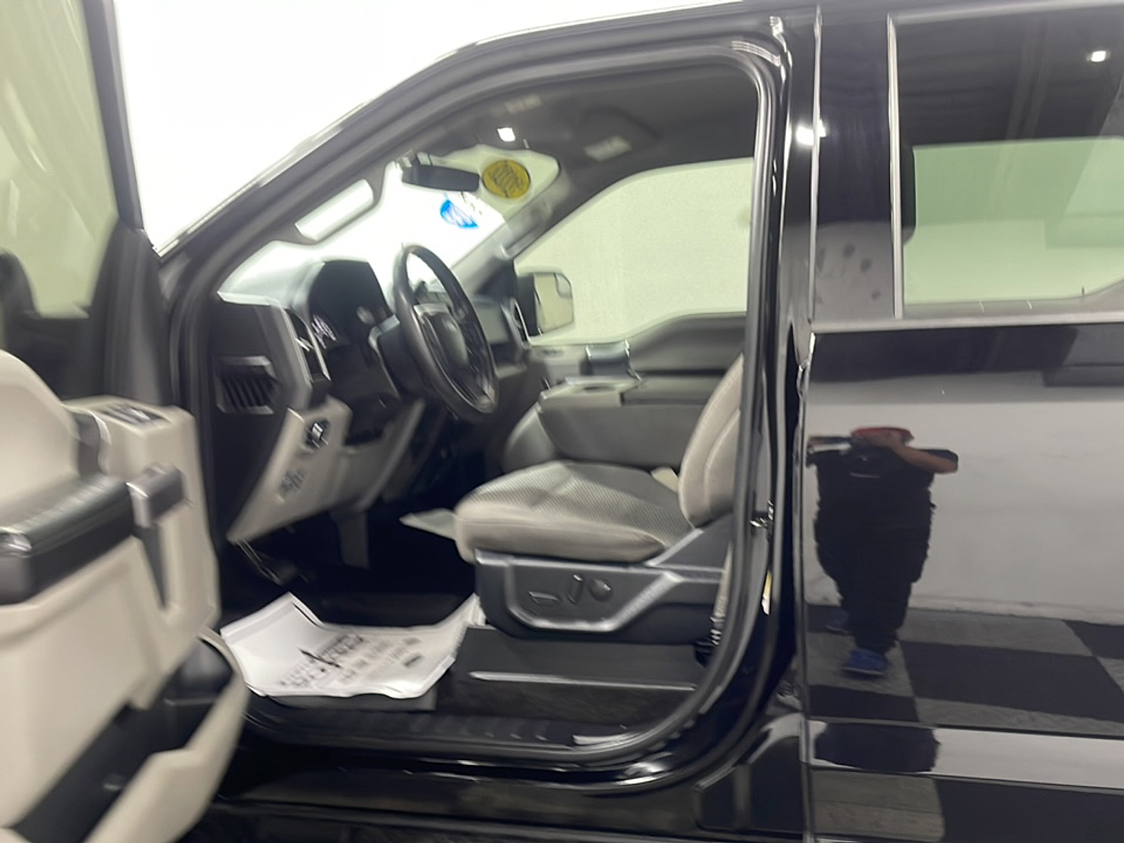 View vehicle photo 2