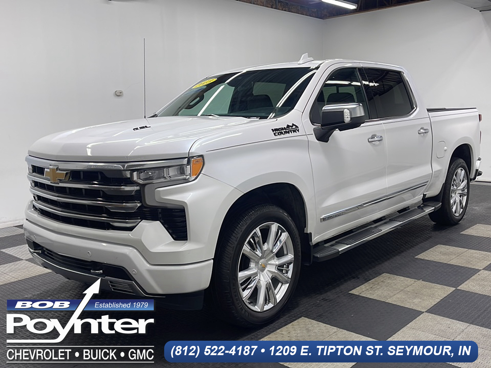 White (Iridescent Pearl Tricoat) 2023 Chevrolet Silverado 1500 Pickup Truck Four-Wheel Drive Automatic