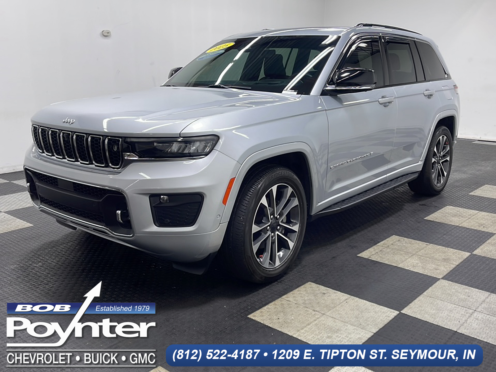 Silver Zynith 2025 Jeep Grand Cherokee SUV / Crossover Four-Wheel Drive Automatic