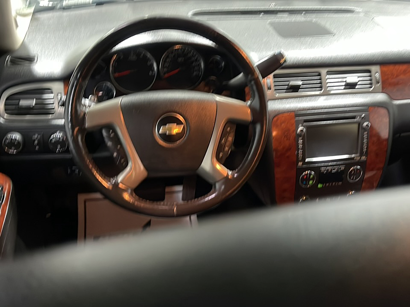 View vehicle photo 3