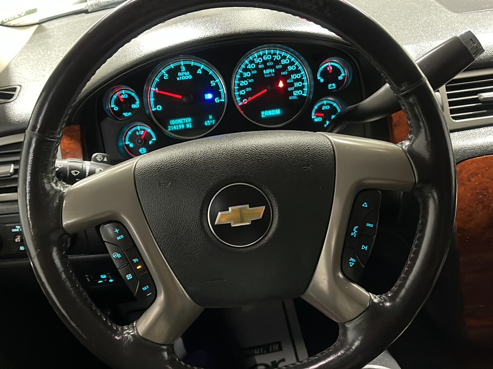 View vehicle photo 4