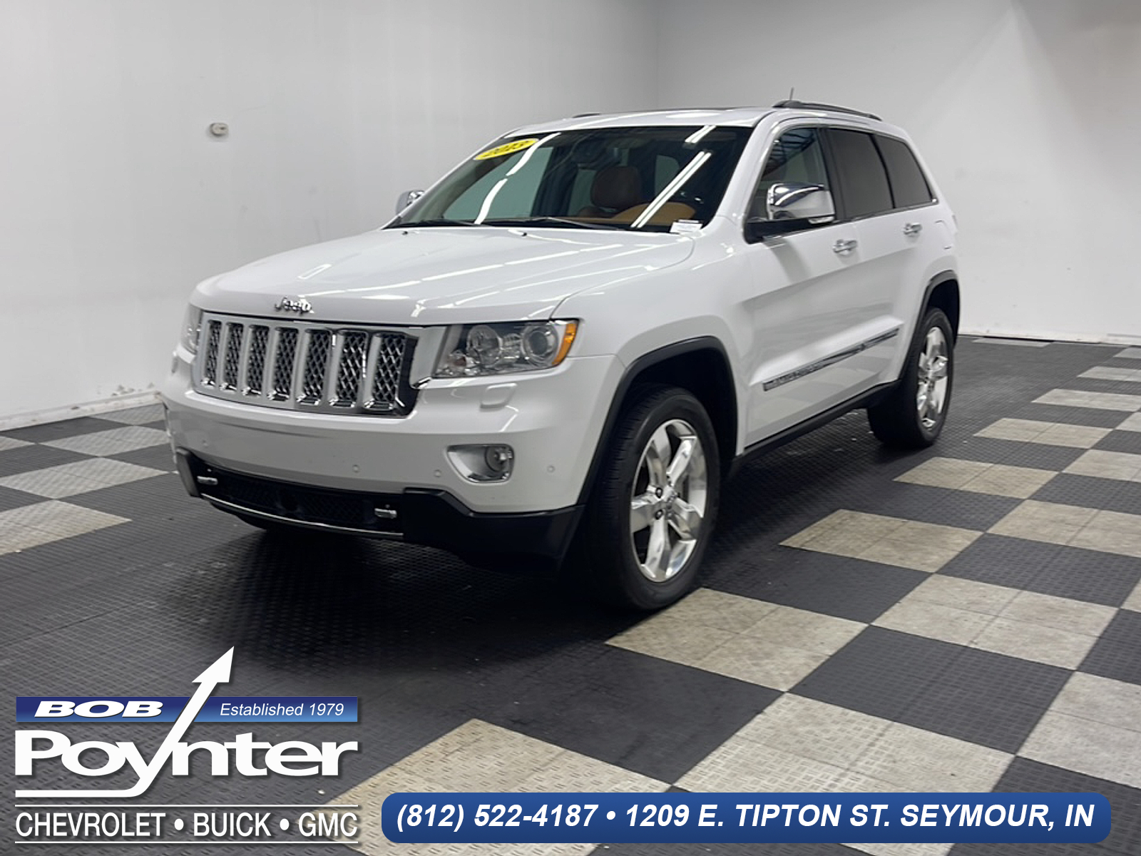 Bright White 2013 Jeep Grand Cherokee SUV / Crossover Four-Wheel Drive Automatic