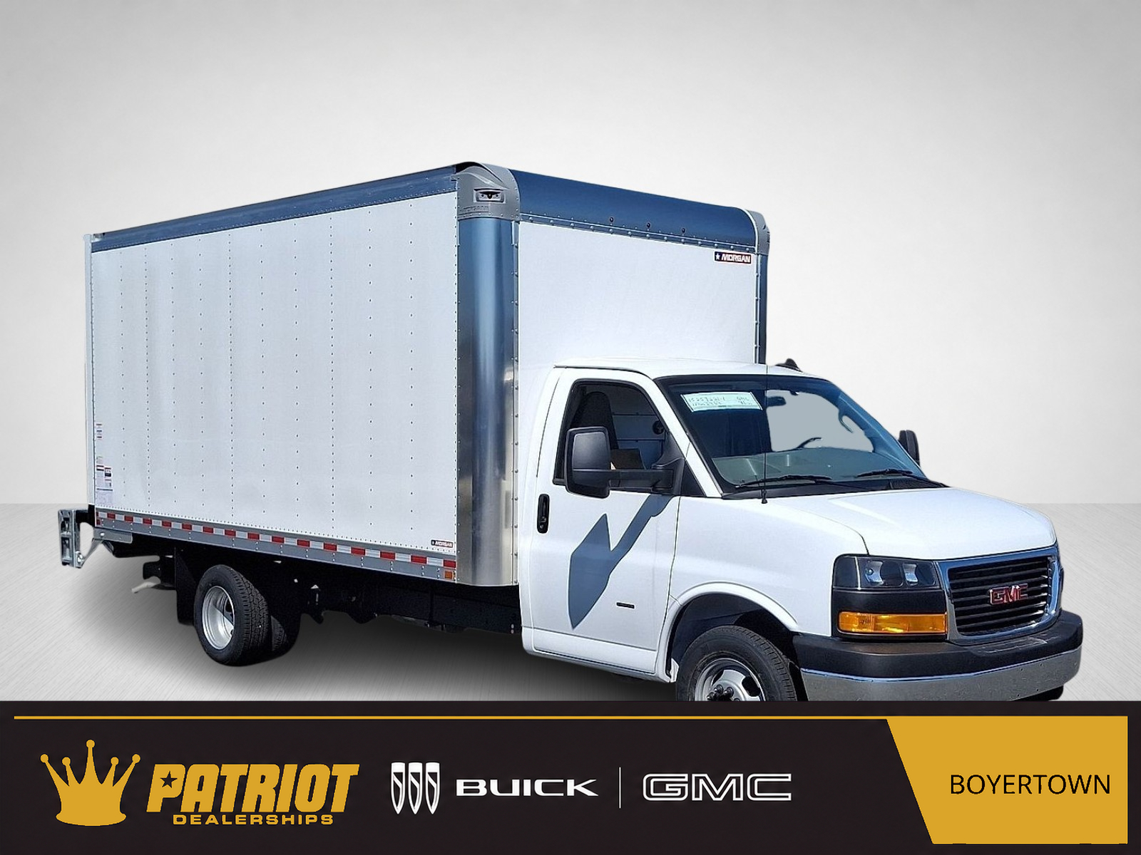 2025 GMC Savana Cutaway 3500 1WT