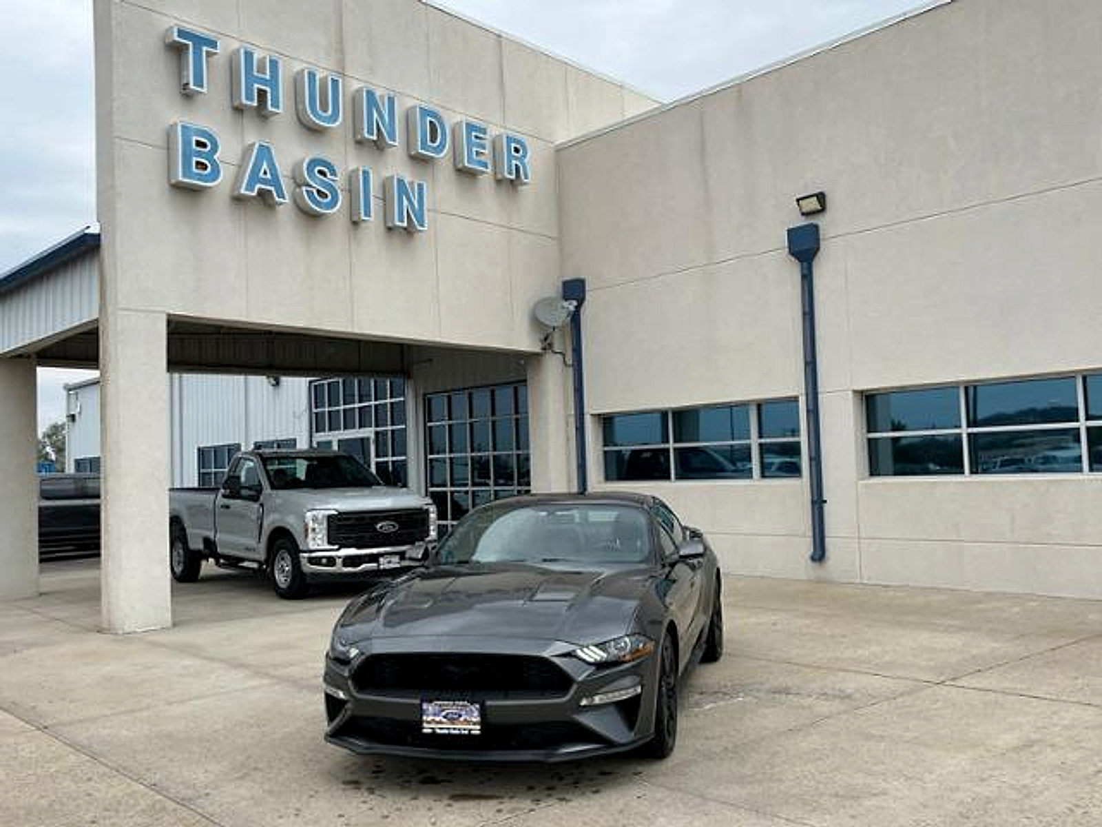 2019 Ford Mustang EcoBoost Premium Coupe RWD