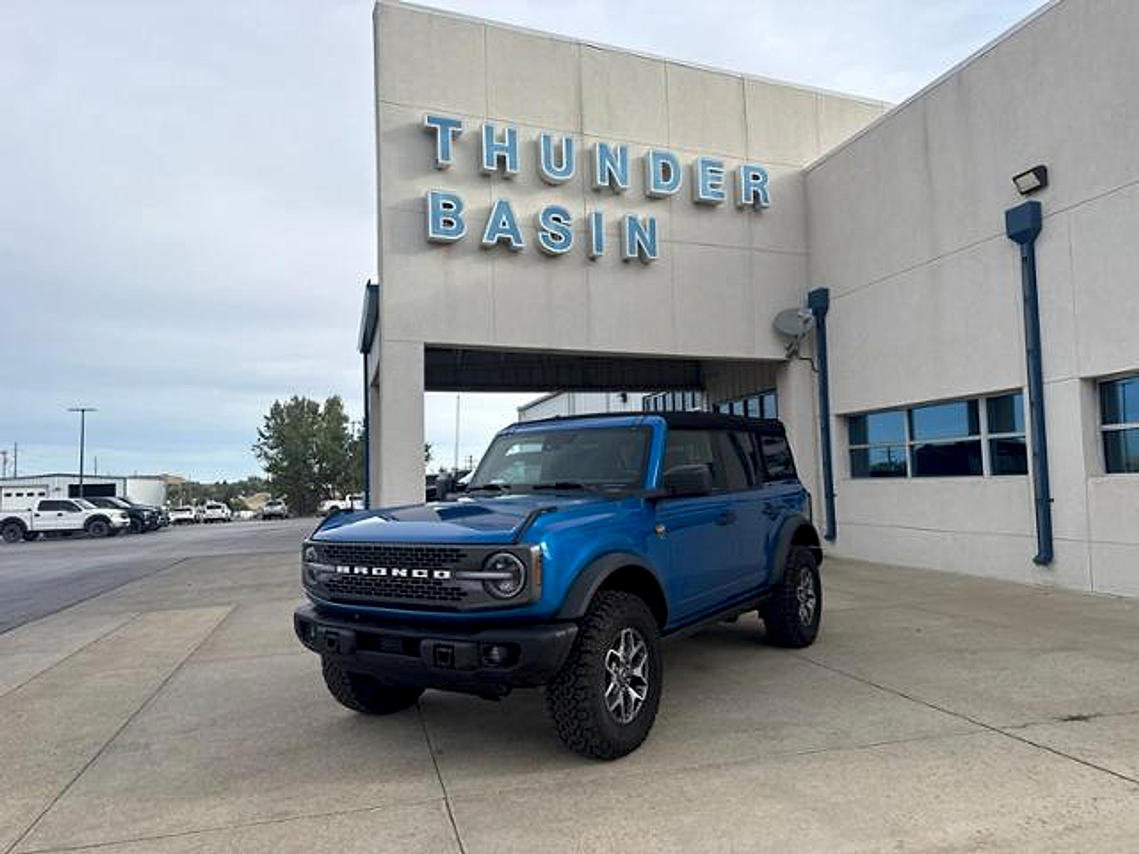  2023 Ford Bronco Badlands Advanced 4-Door 4WD   
