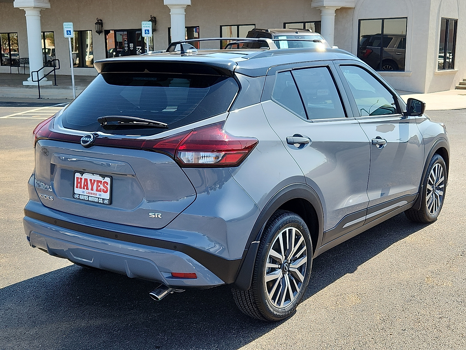 View Nissan Kicks details