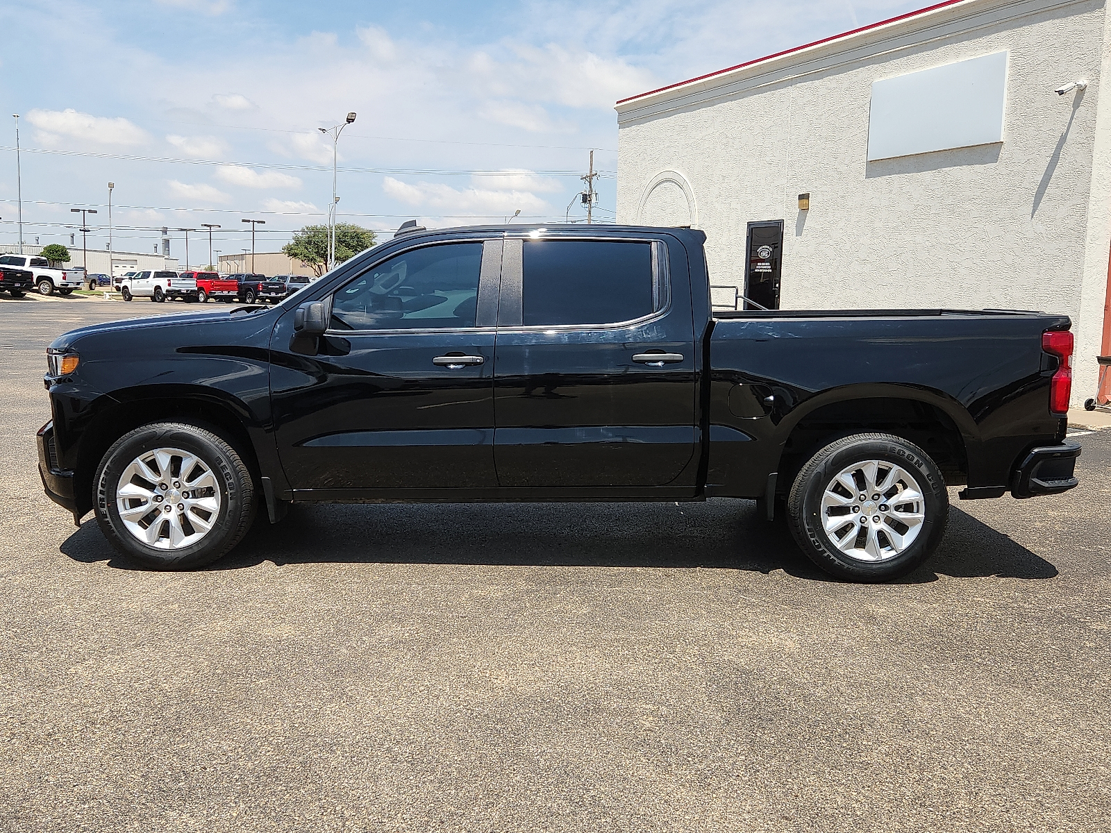 View Chevrolet Silverado 1500 LTD details