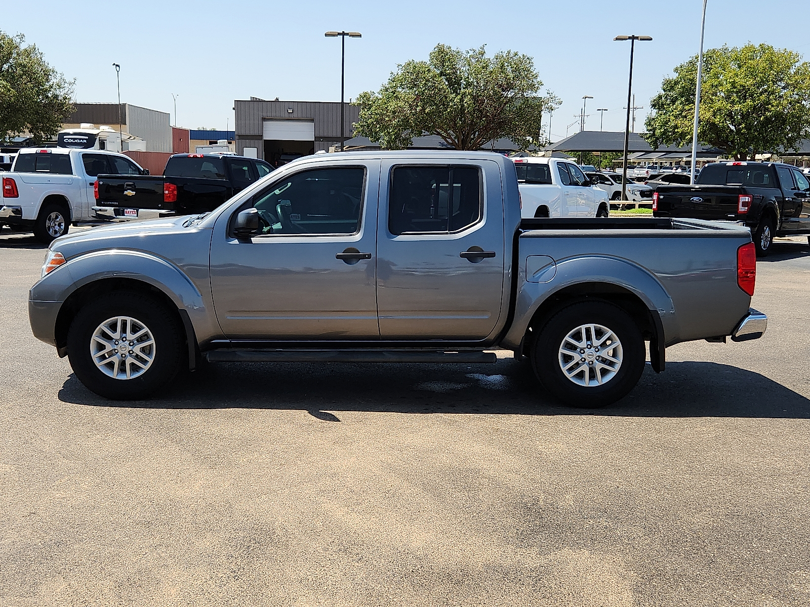 View Nissan Frontier details