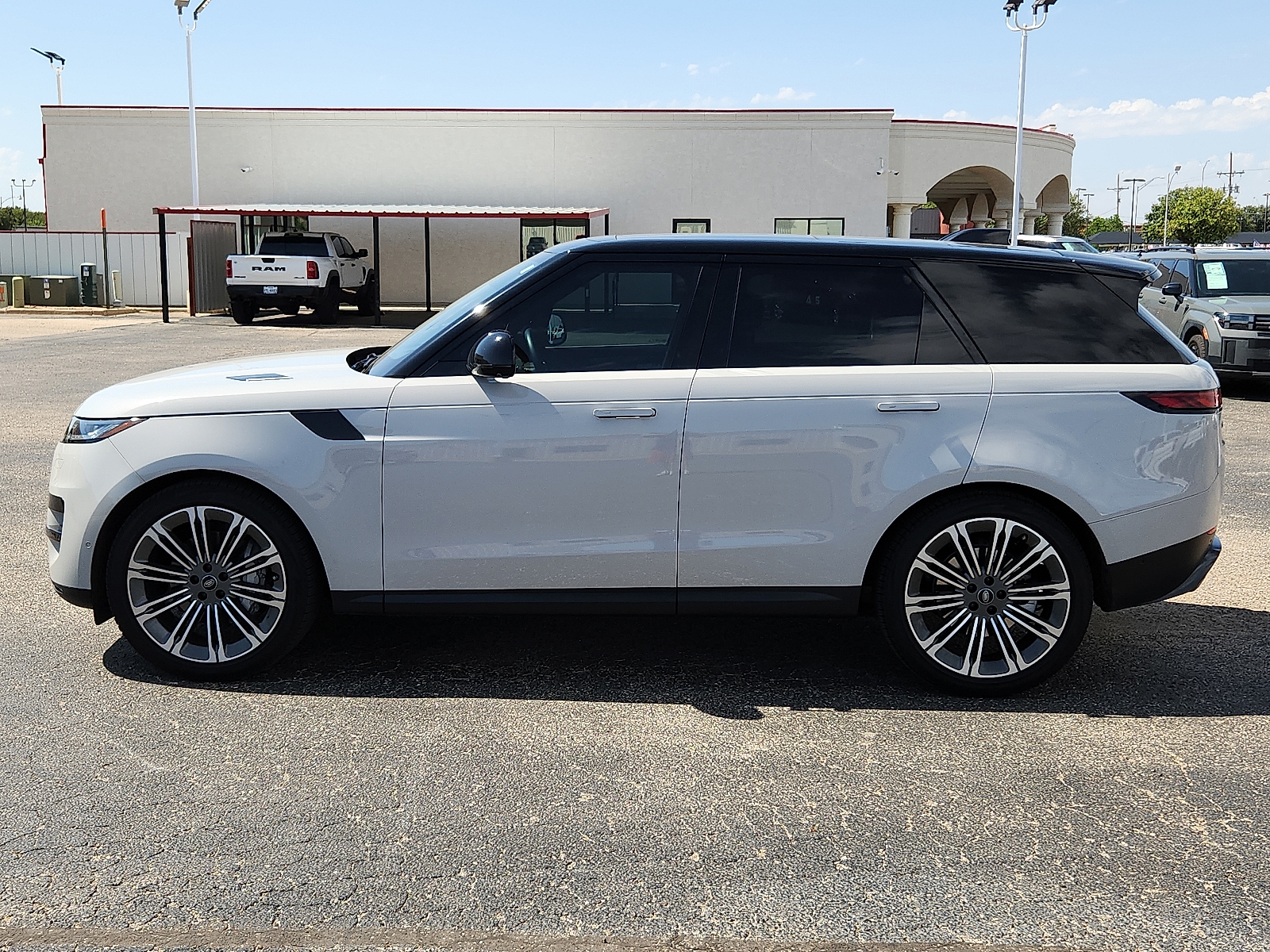View Land Rover Range Rover Sport details