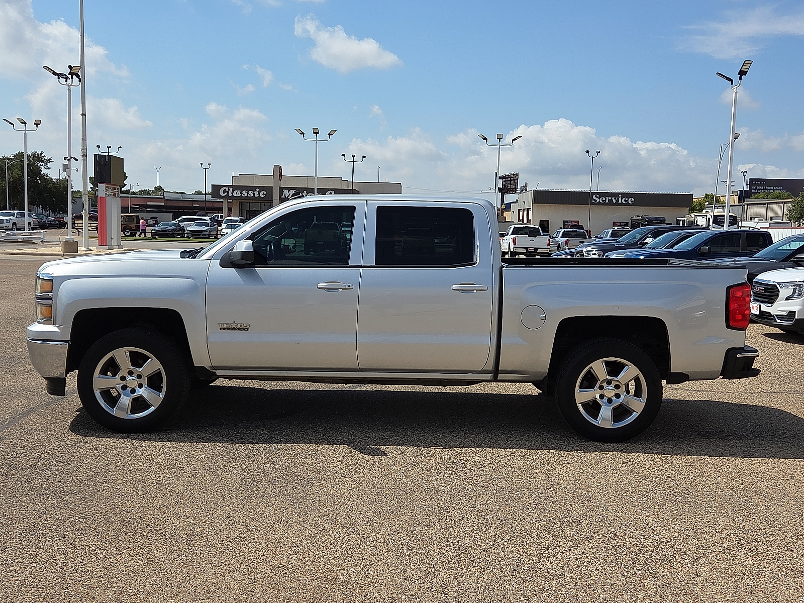 View Chevrolet Silverado 1500 details