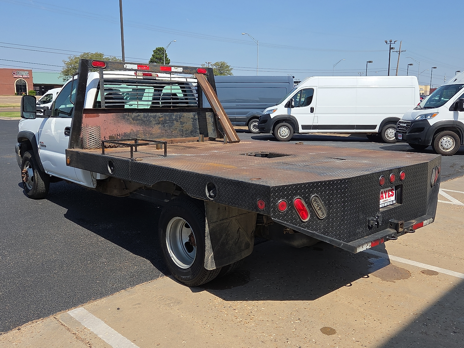 View Chevrolet Silverado 3500 Chassis details