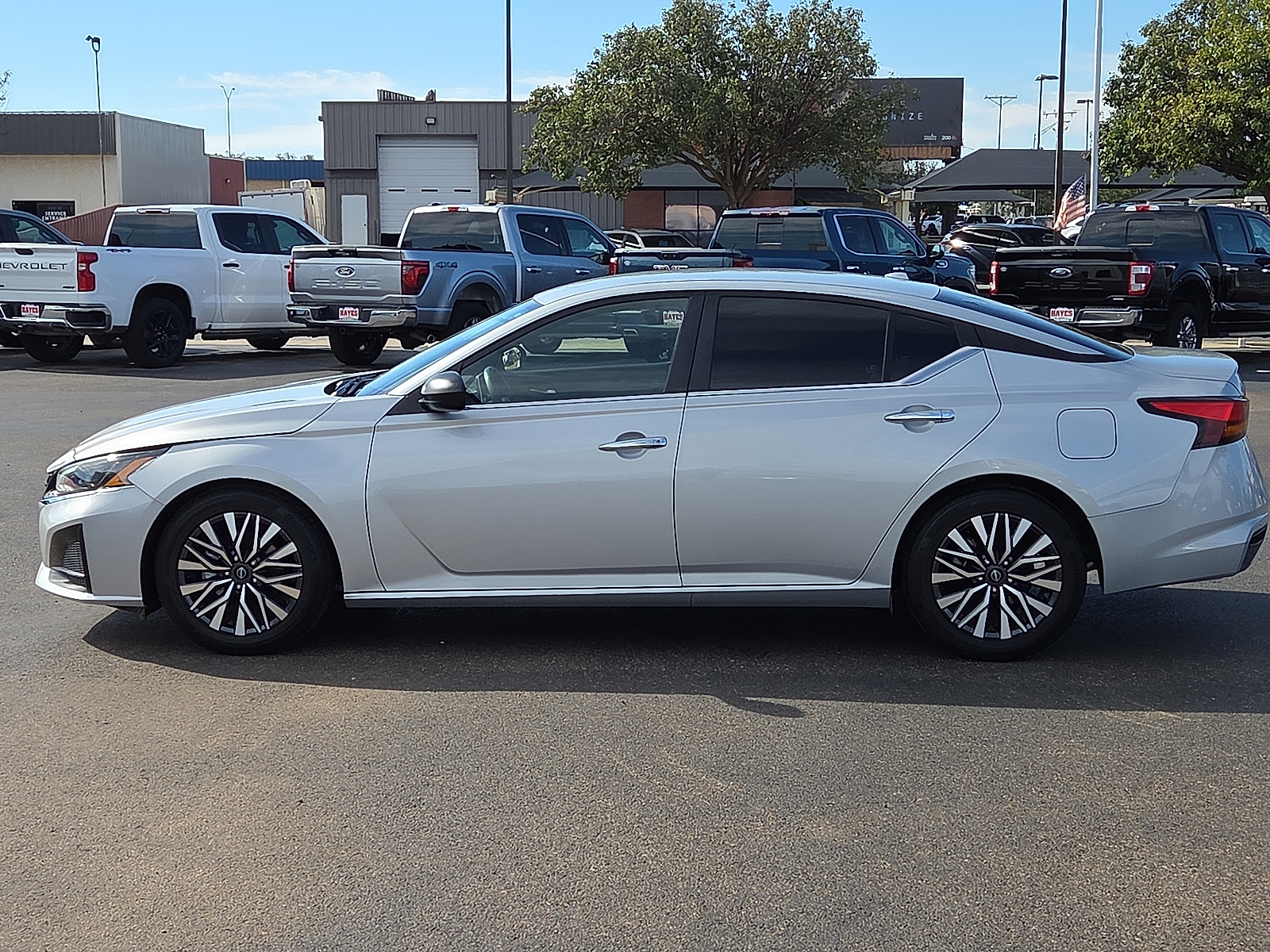 View Nissan Altima details