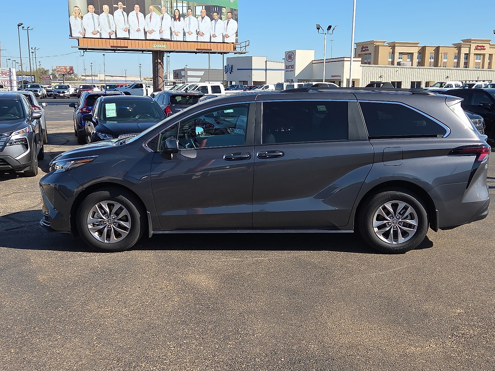 View Toyota Sienna details