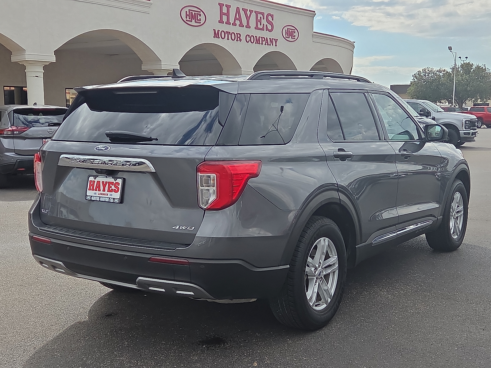 View Ford Explorer details