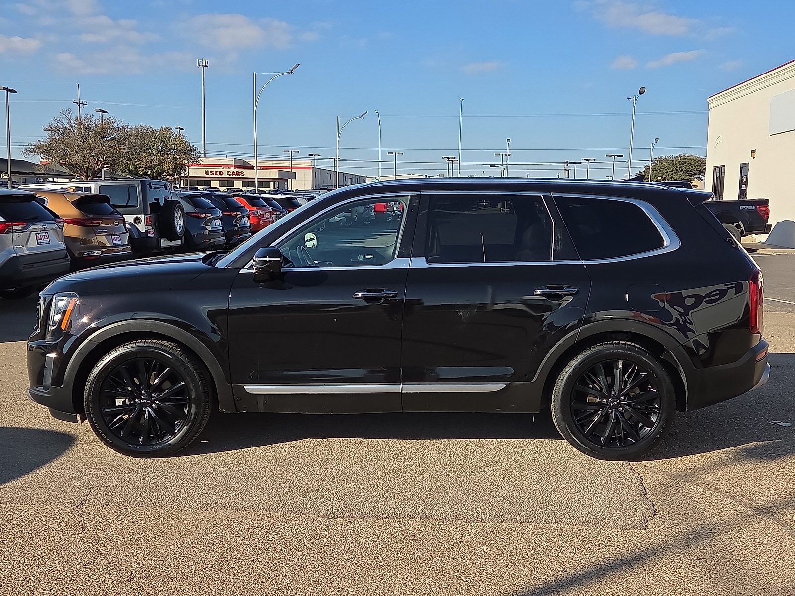 View Kia Telluride details