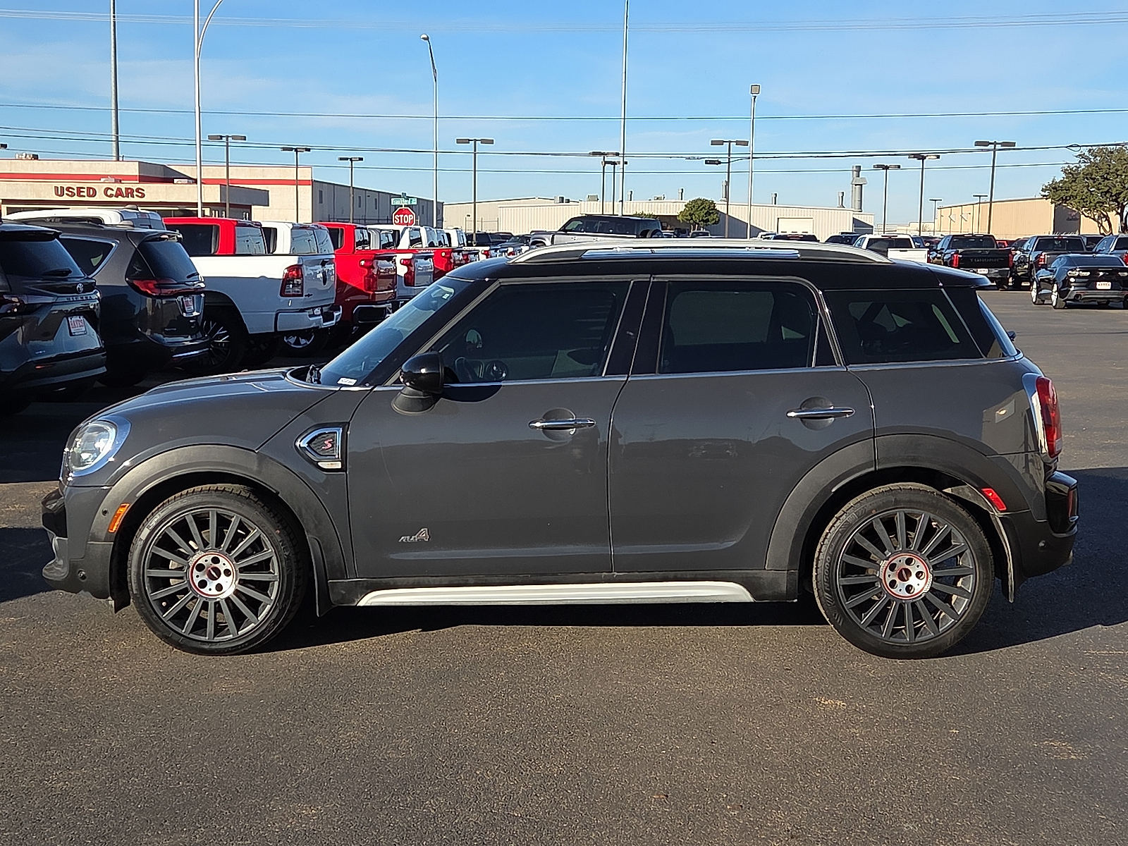 View MINI Countryman details