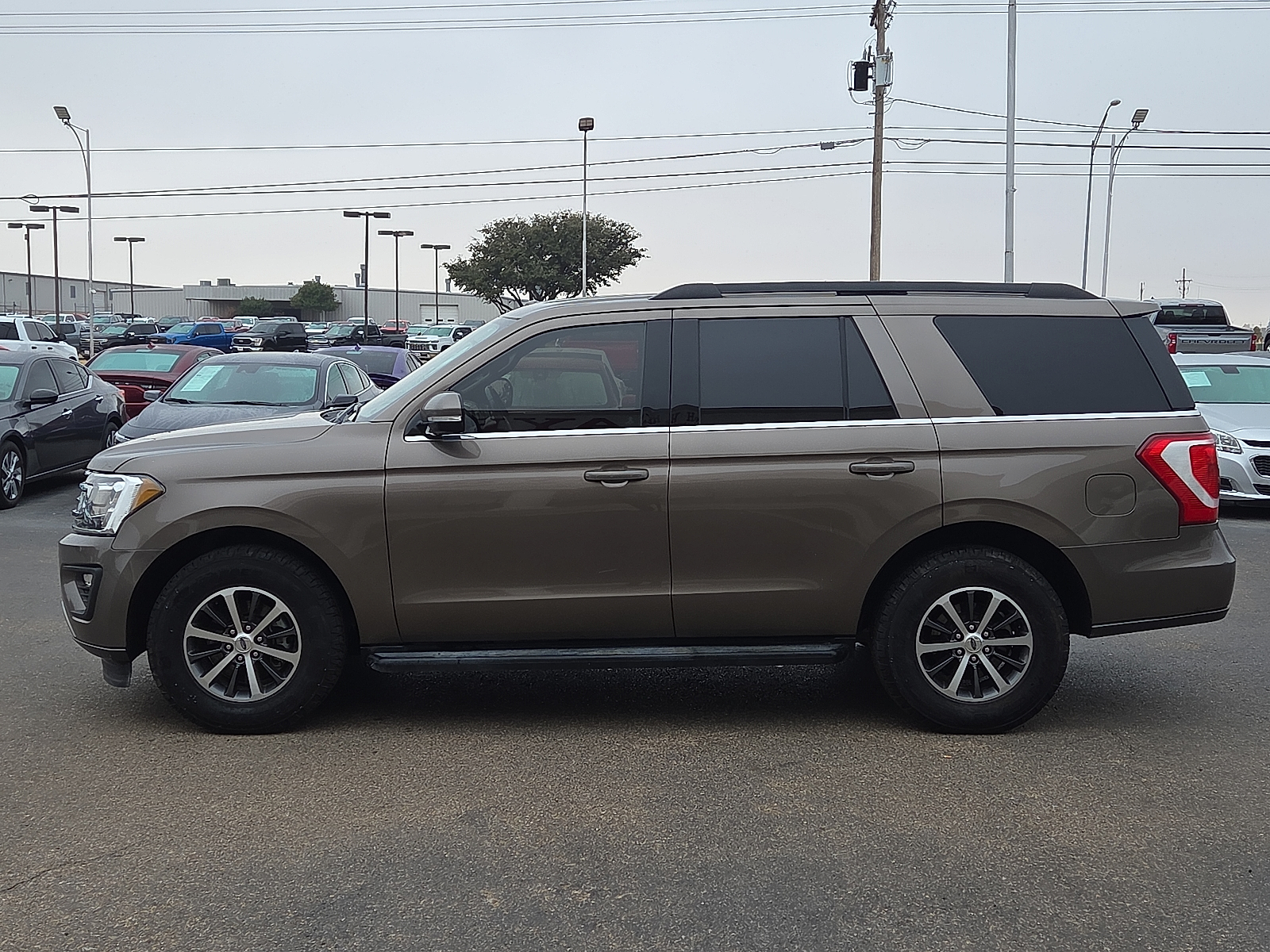 View Ford Expedition details