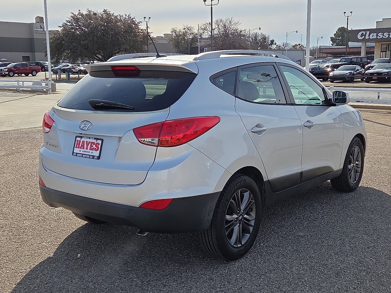 View Hyundai Tucson details