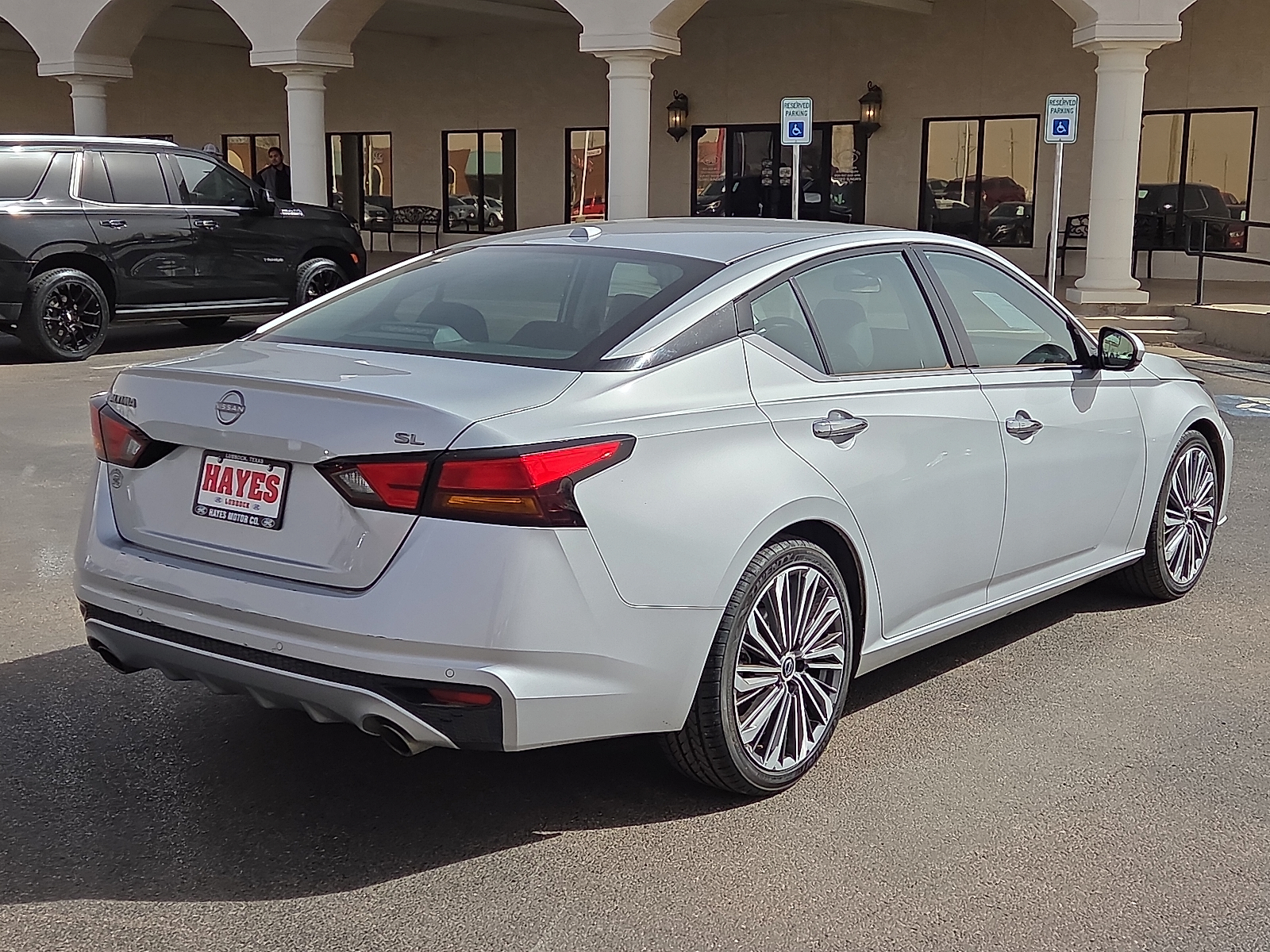 View Nissan Altima details