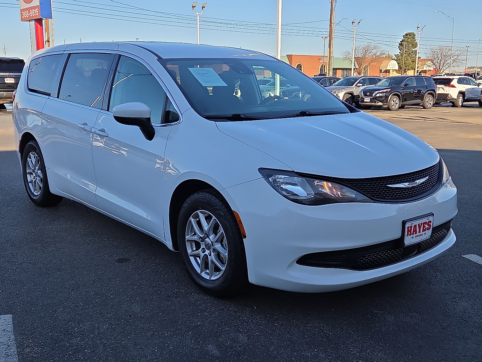 View Chrysler Voyager details