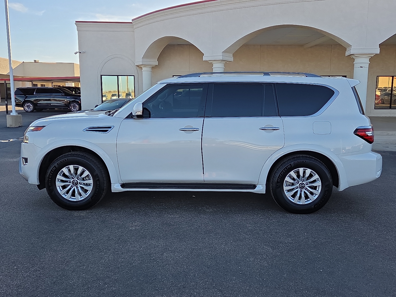 View Nissan Armada details