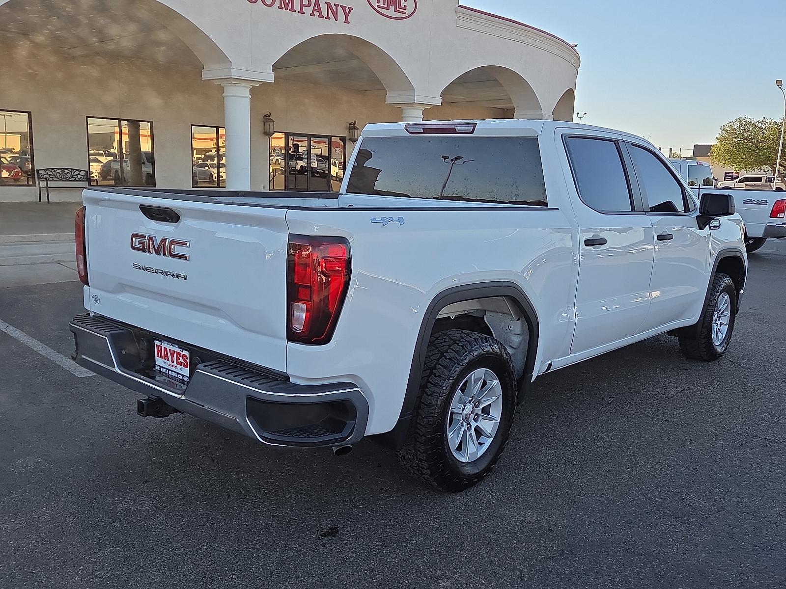 View GMC Sierra 1500 details