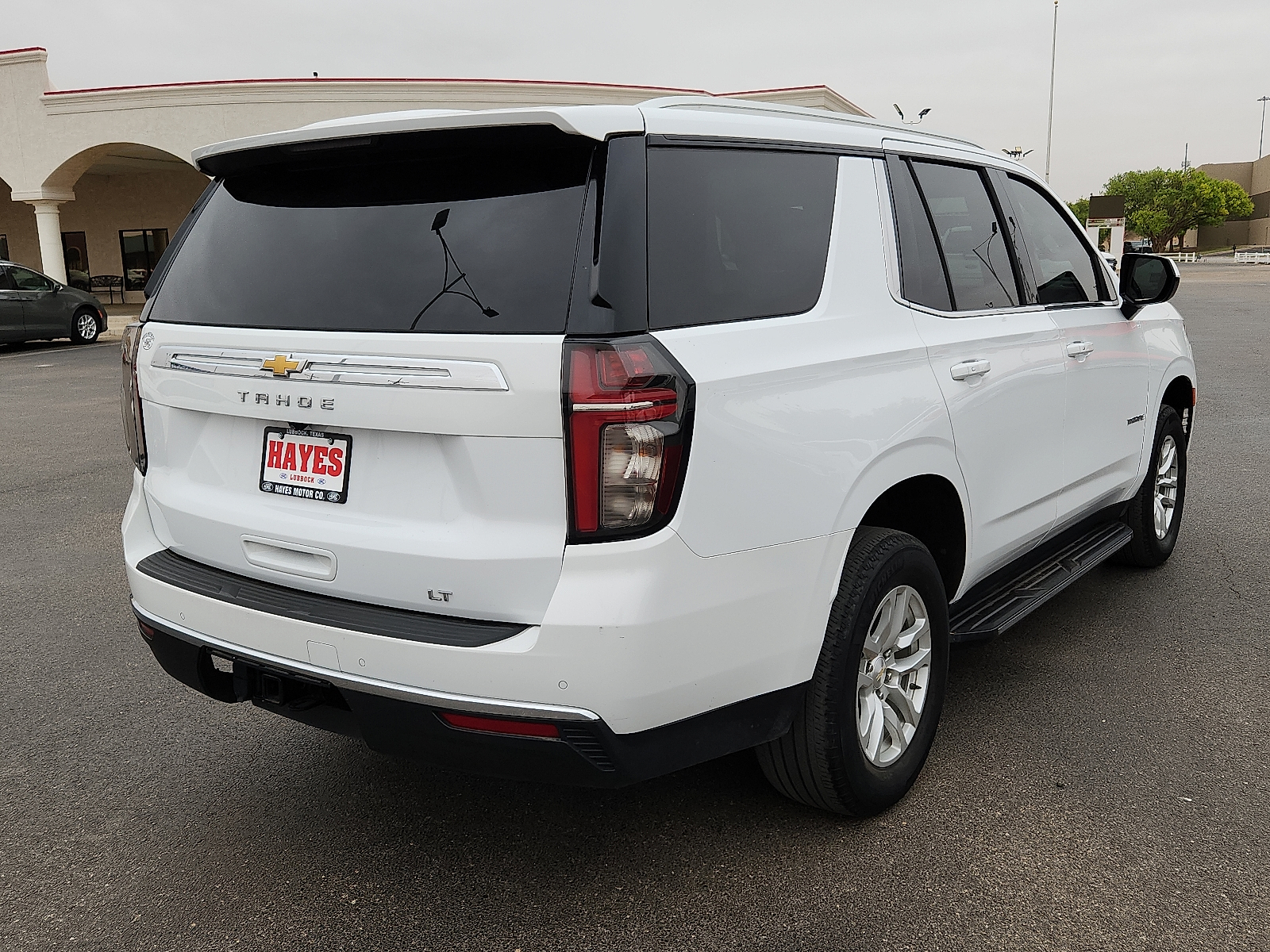 View Chevrolet Tahoe details