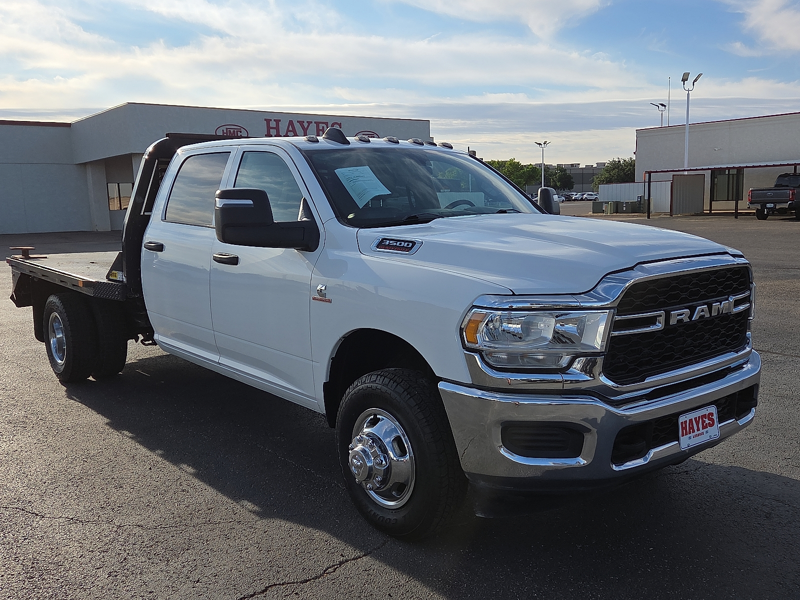 View RAM 3500 Chassis details