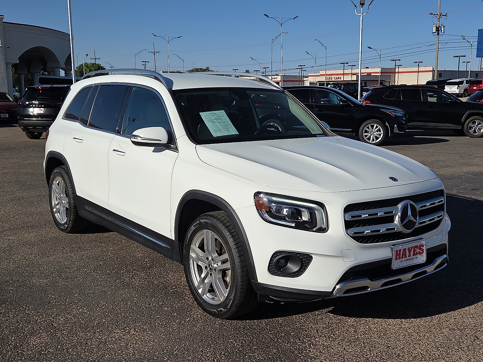 View Mercedes-Benz GLB 250 details