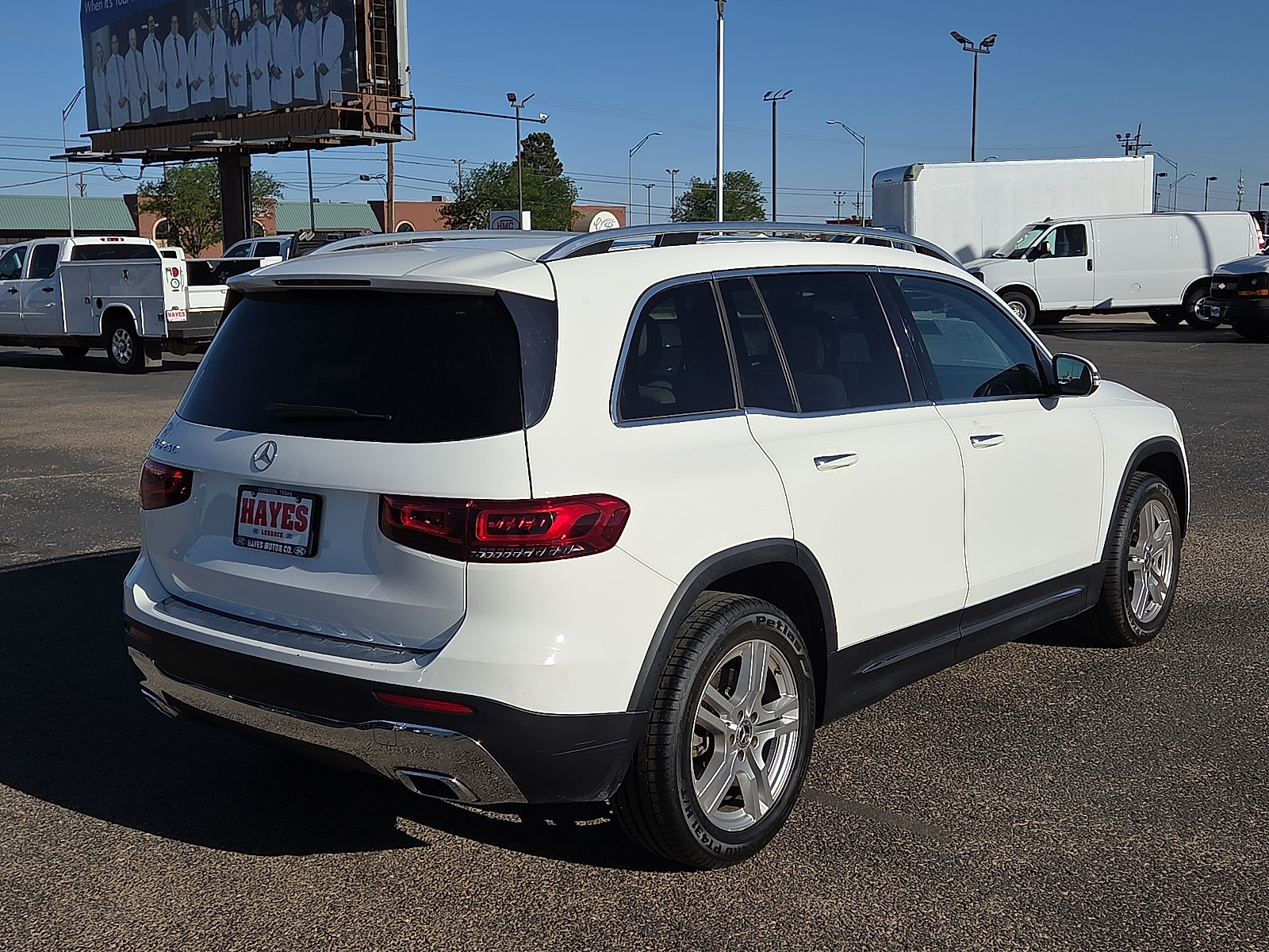 View Mercedes-Benz GLB 250 details