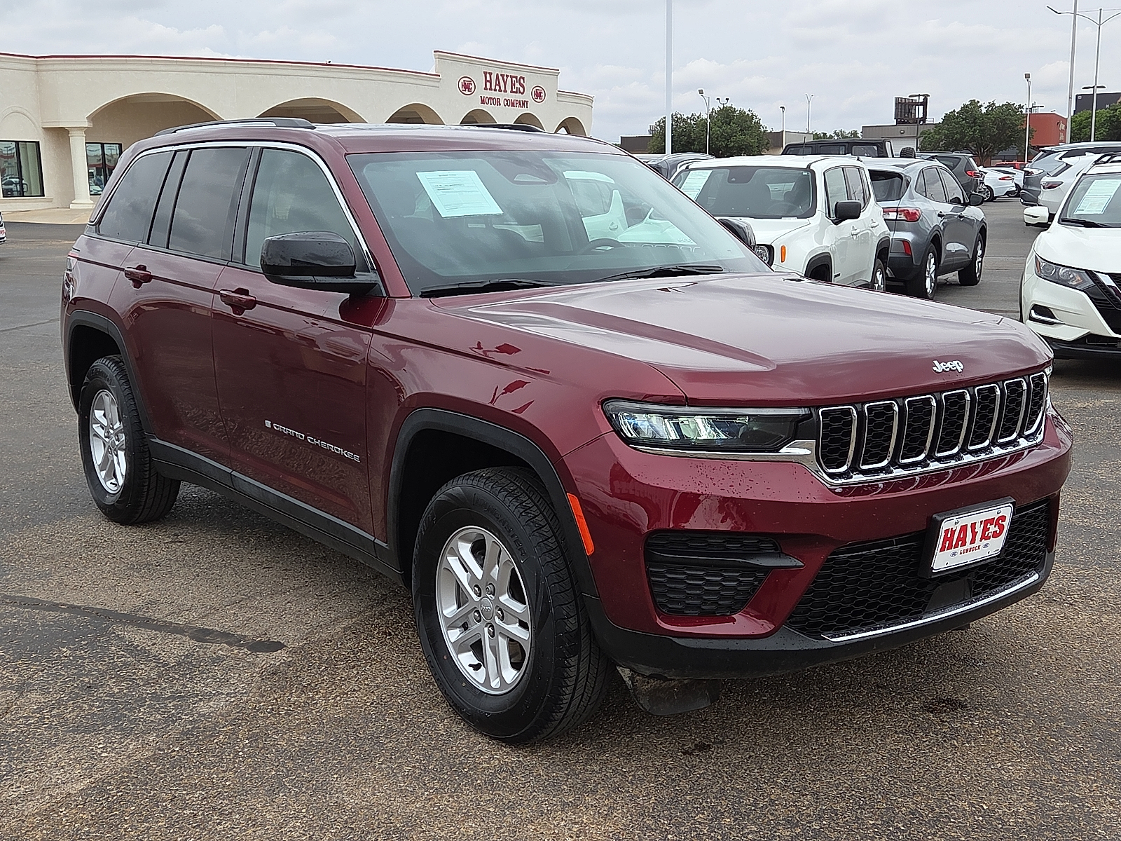 View Jeep Grand Cherokee details