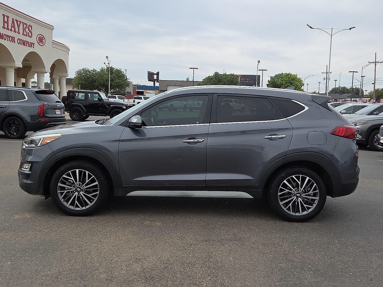 View Hyundai Tucson details