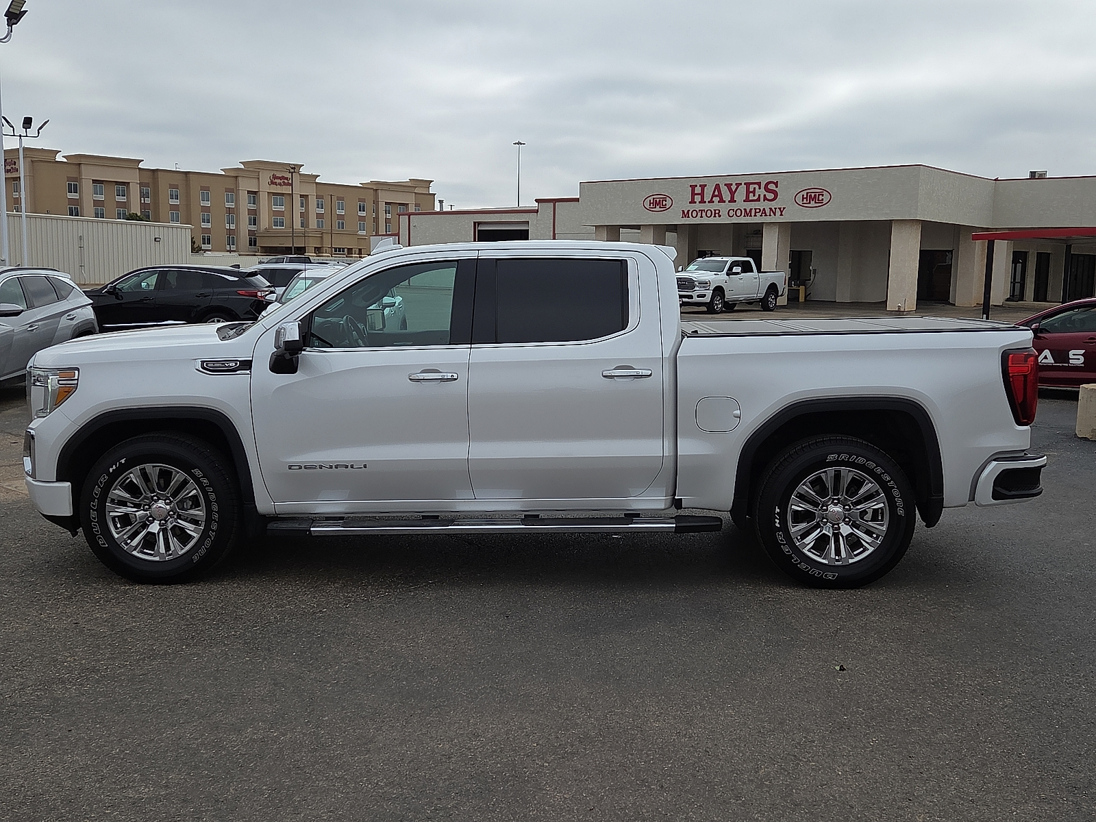 View GMC Sierra 1500 details