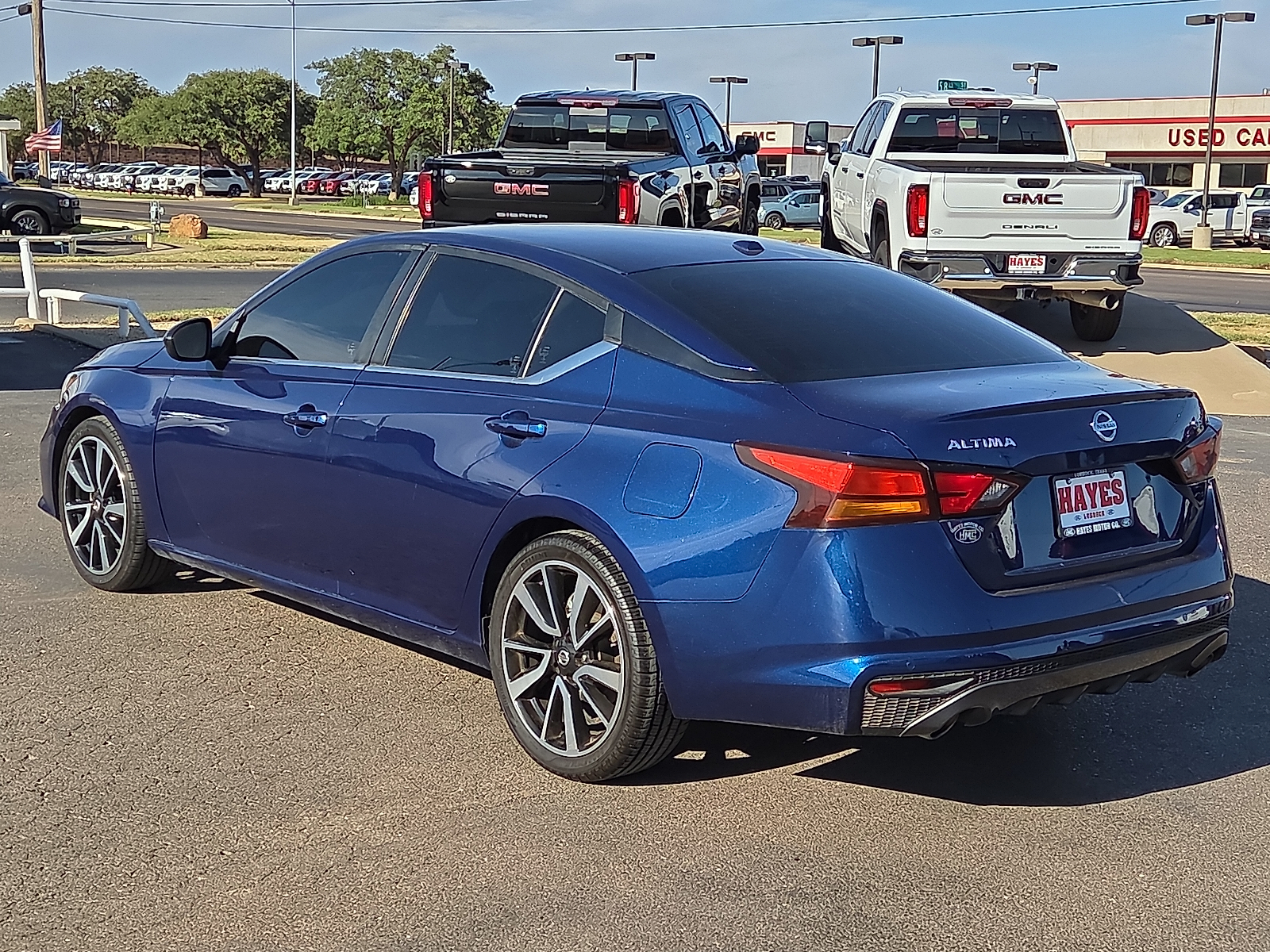 View Nissan Altima details