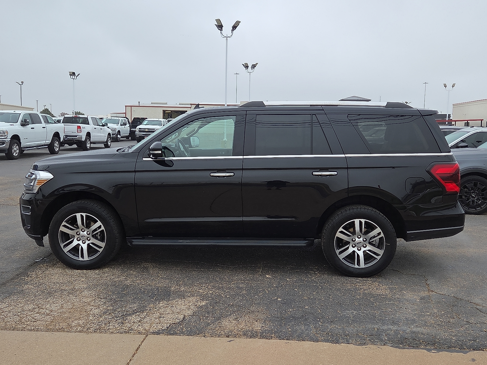 View Ford Expedition details